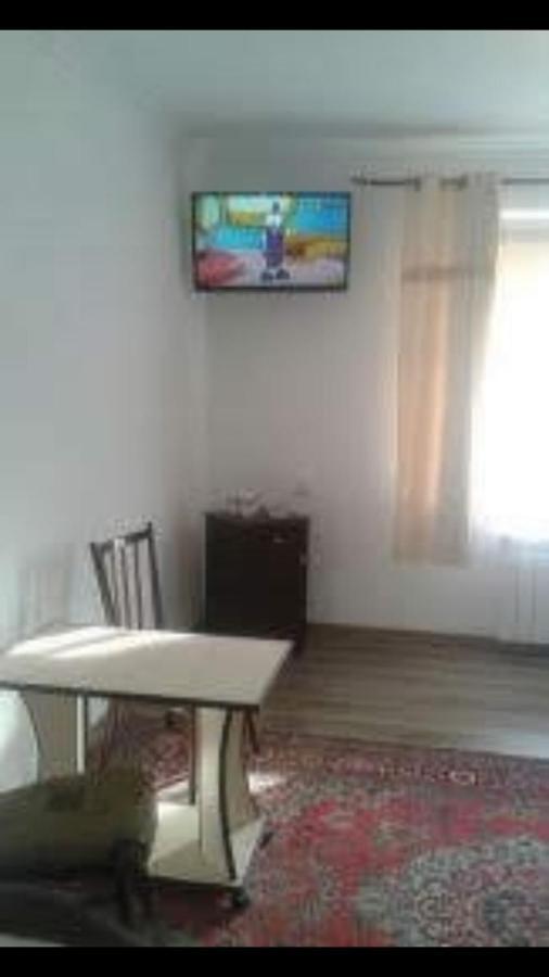 У Михайла Bed & Breakfast ตรุสคาเวตส์ ภายนอก รูปภาพ